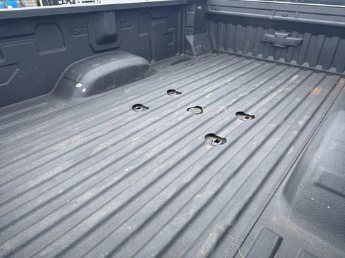 Used 2024 Chevrolet Silverado 3500 LT w/ Convenience Package image 8