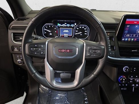 Used 2021 GMC Yukon SLT w/ SLT Premium Package image 19