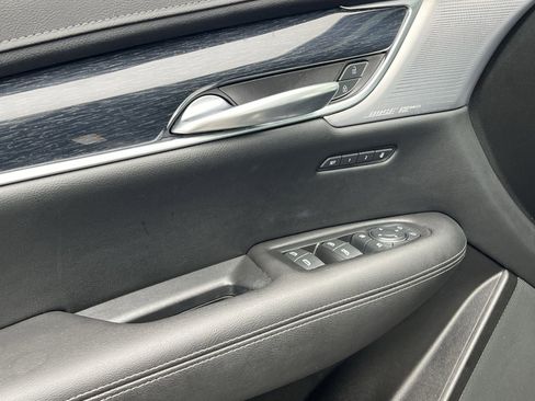 Used 2023 Cadillac XT5 Premium Luxury image 15