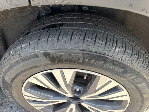 Used 2023 Nissan Rogue SV FWD image 7