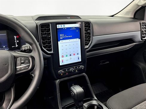 Used 2024 Ford Ranger XL image 6