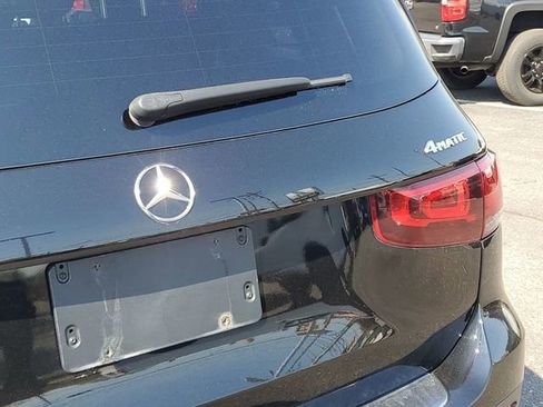 Used 2022 Mercedes-Benz GLB 250 4MATIC image 30