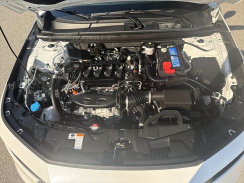 Used 2025 Honda Accord SE image 9