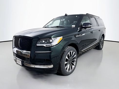 Used 2024 Lincoln Navigator L Black Label image 3