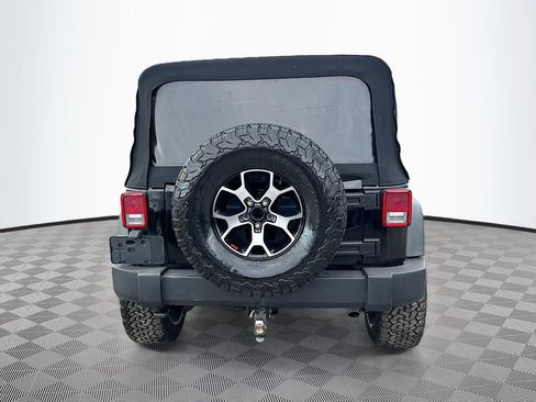 Used 2018 Jeep Wrangler Unlimited Sport S AWD/4WD image 7