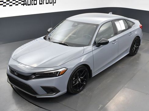 Used 2024 Honda Civic Sport image 9