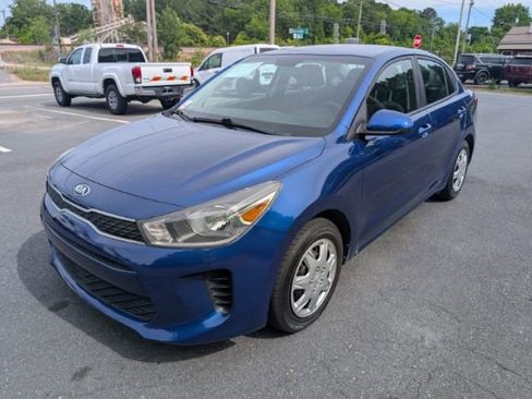 Used 2020 Kia Rio S image 2
