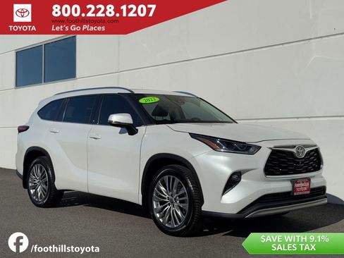 Used 2022 Toyota Highlander Platinum AWD/4WD image 1