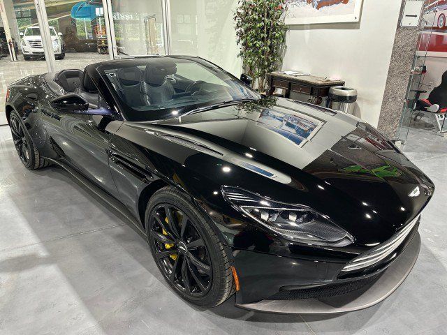 Used 2019 Aston Martin DB11 Volante RWD image 18