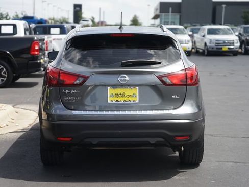 Used 2018 Nissan Rogue Sport SL w/ SL Premium Package FWD image 7