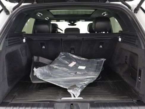 Certified 2025 Land Rover Range Rover Sport SE AWD/4WD image 19