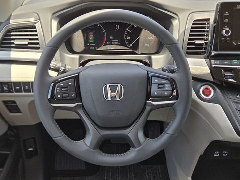 Certified 2026 Honda Odyssey EX-L image 21