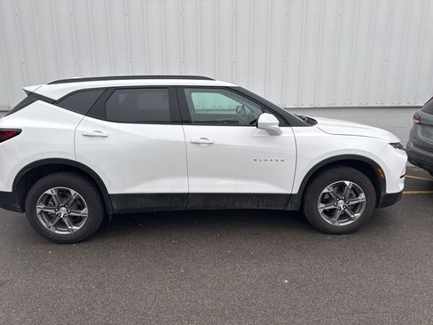Used 2024 Chevrolet Blazer LT w/ Convenience Package image 4