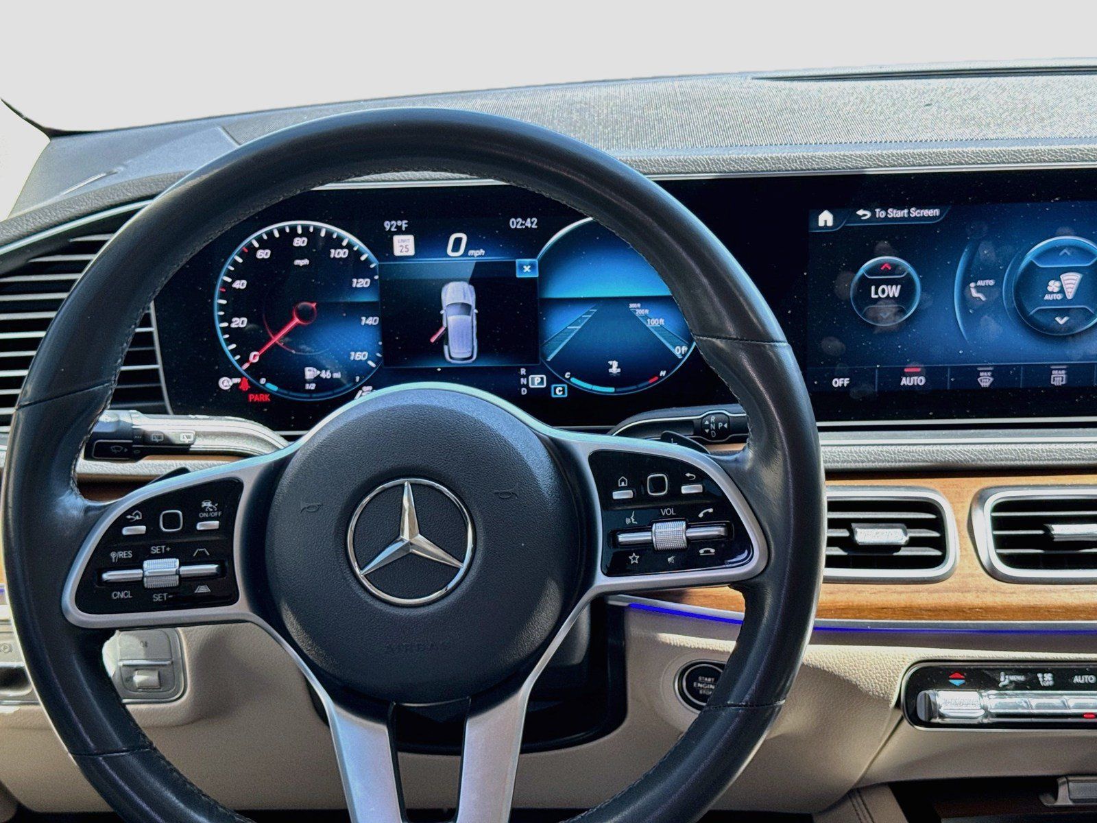 Used 2020 Mercedes-Benz GLE 350 4MATIC image 16