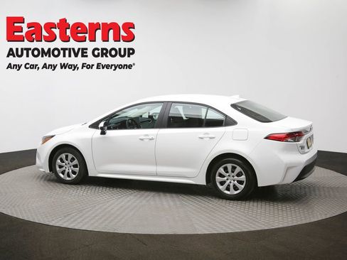 Used 2024 Toyota Corolla LE image 60