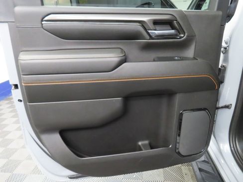 Used 2024 GMC Sierra 2500 AT4 w/ AT4 Premium Plus Package image 82