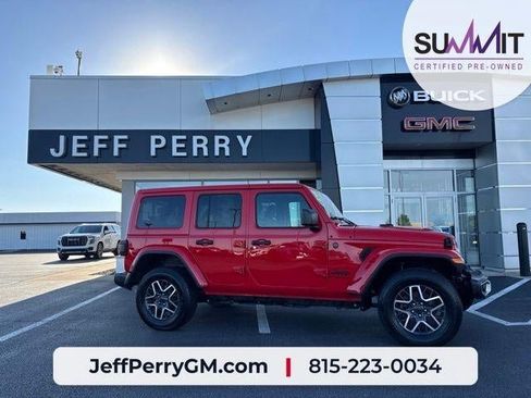 Used 2025 Jeep Wrangler Unlimited Sahara AWD/4WD image 1