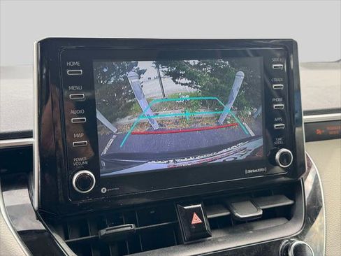 Used 2021 Toyota Corolla LE w/ Carpet Mat Package (TMS) FWD image 26