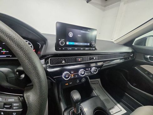 Used 2022 Honda Civic LX image 17