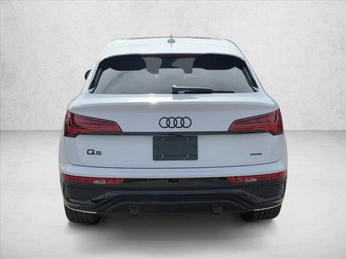Used 2024 Audi Q5 2.0T Premium Plus w/ Premium Plus Package image 6