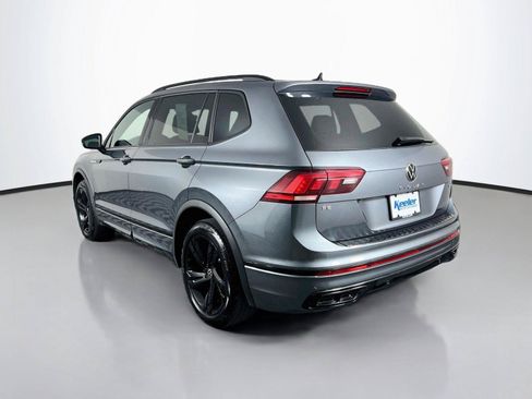 Used 2024 Volkswagen Tiguan SE R-Line AWD/4WD image 4