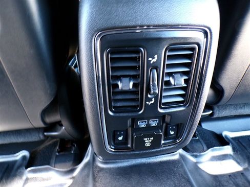 Used 2021 Jeep Grand Cherokee Overland image 22