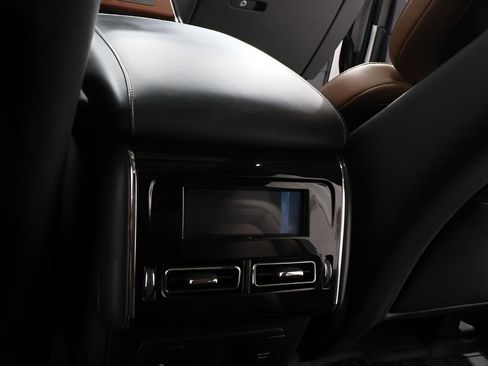 Used 2024 Lincoln Aviator Reserve w/ Equipment Group 201A image 27