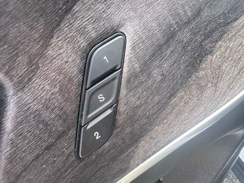 Used 2025 Jeep Grand Cherokee Limited w/ Trailer Tow Package image 15