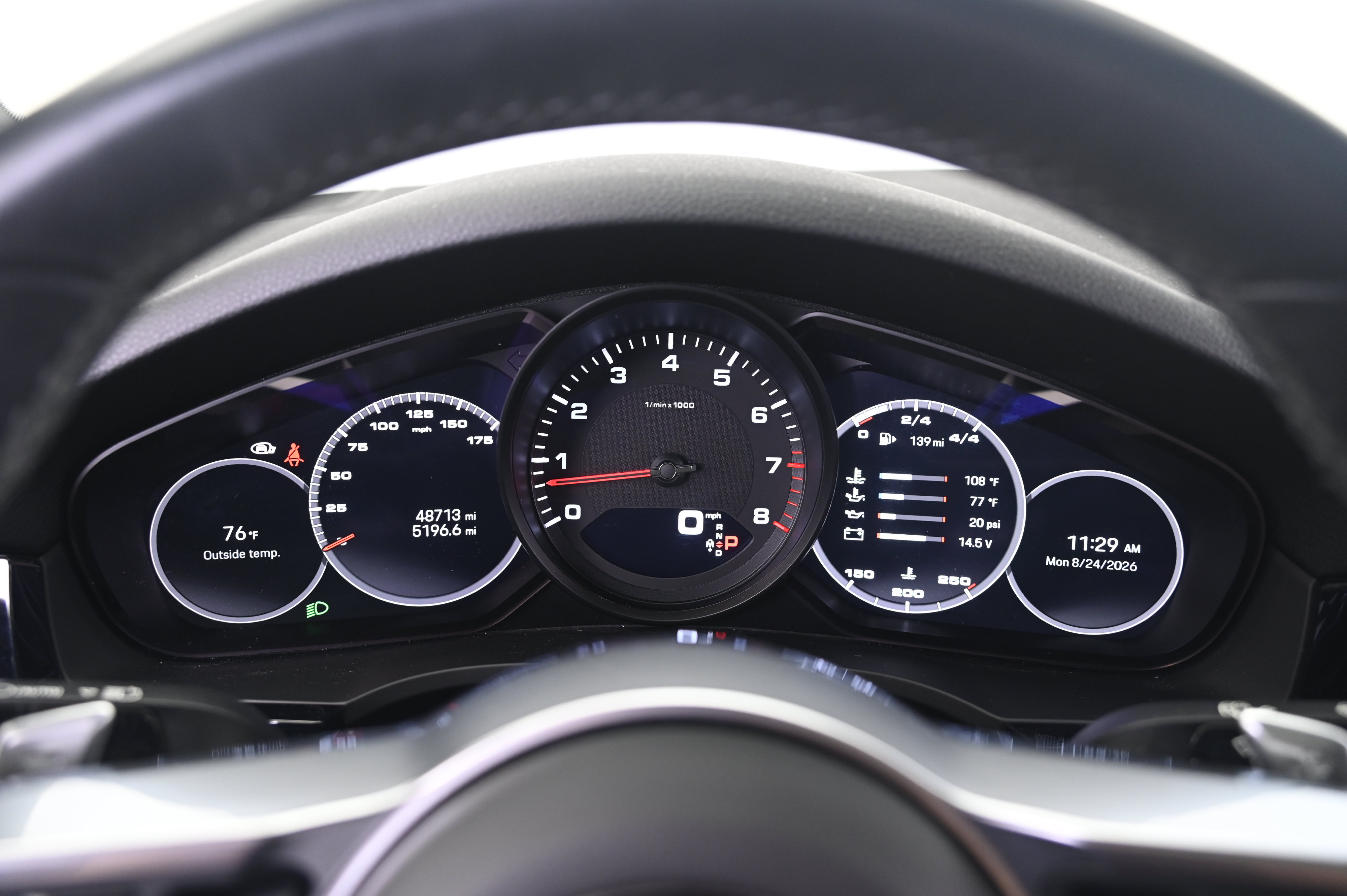 Certified 2022 Porsche Cayenne Platinum Edition AWD/4WD image 36