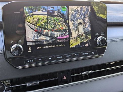 New 2026 Nissan Rogue Platinum AWD/4WD image 13