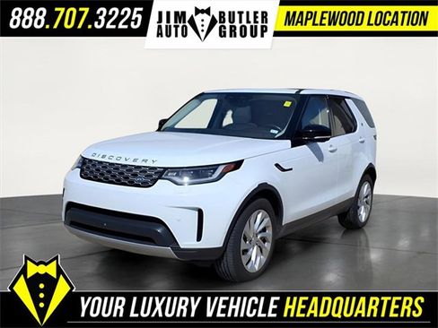 Used 2024 Land Rover Discovery S image 1