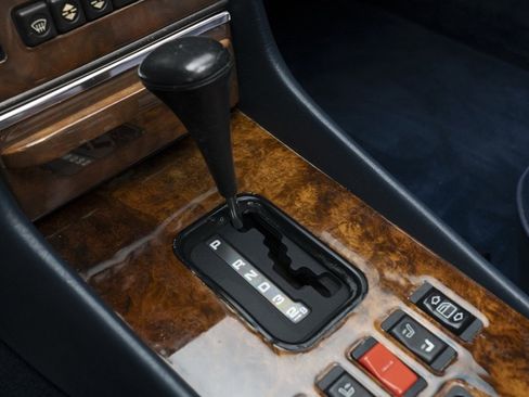 Used 1988 Mercedes-Benz 560 SL image 30