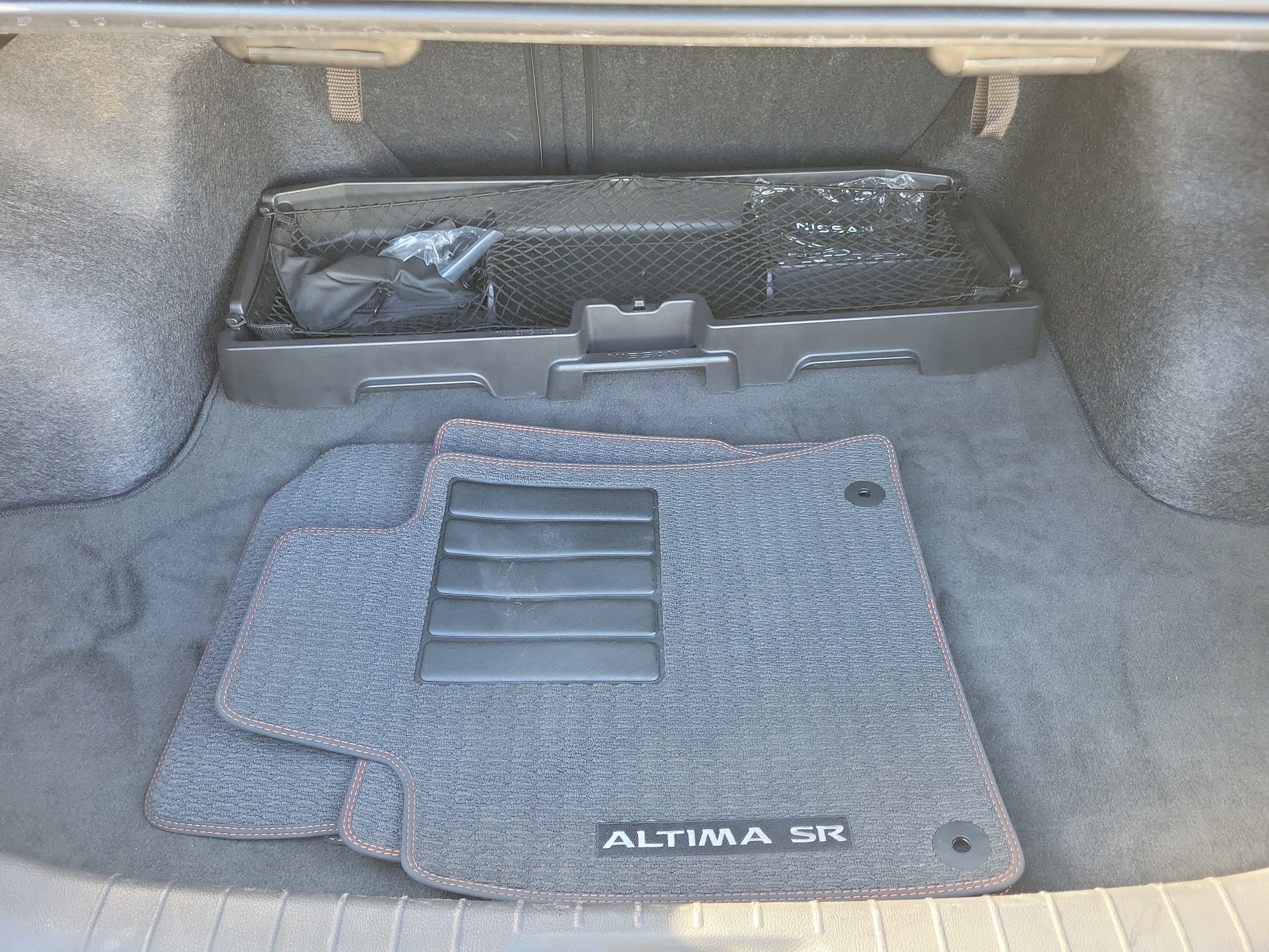 Used 2024 Nissan Altima 2.5 SR FWD image 30