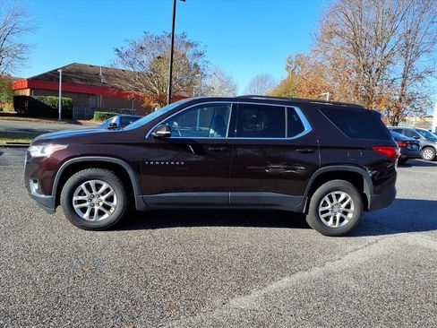Used 2020 Chevrolet Traverse LT image 5