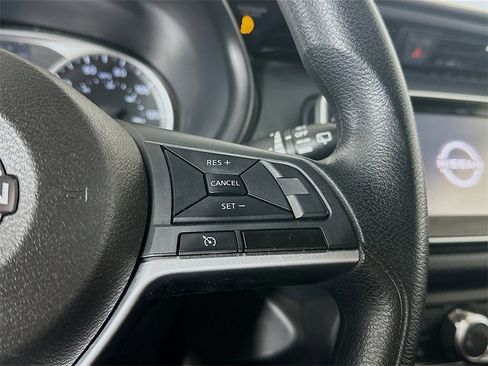 Used 2022 Nissan Kicks S image 26