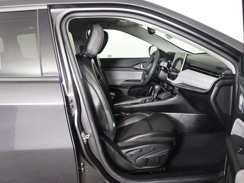 Used 2022 Jeep Compass Latitude image 27