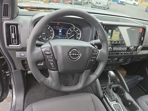 New 2026 Nissan Frontier SV w/ SV Convenience Package AWD/4WD image 34