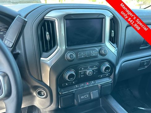 Used 2022 Chevrolet Silverado 1500 RST AWD/4WD image 22