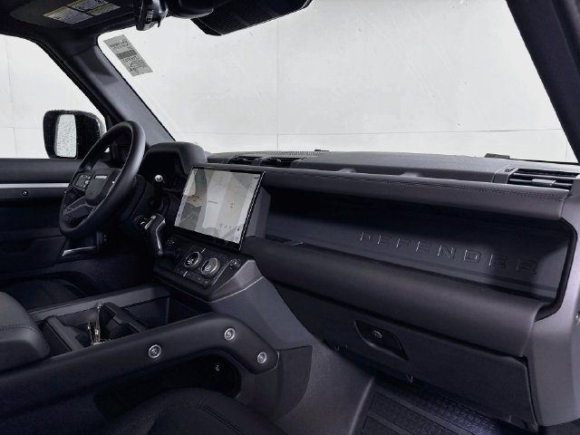 New 2026 Land Rover Defender 110 X-Dynamic SE AWD/4WD image 31