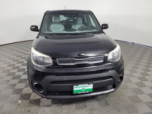 Used 2018 Kia Soul FWD image 14