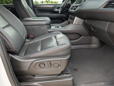Used 2024 Chevrolet Suburban RST RWD image 25