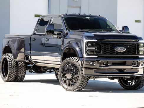 Used 2025 Ford F450 Platinum AWD/4WD image 5