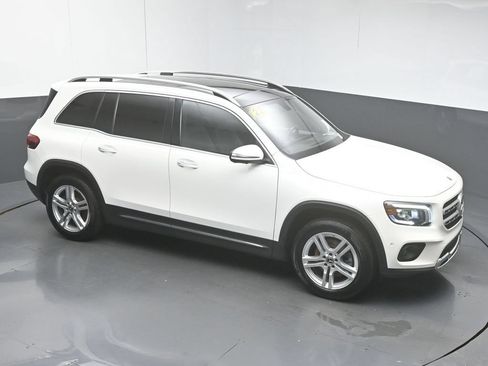 Used 2022 Mercedes-Benz GLB 250 4MATIC image 43