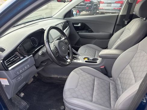 Used 2020 Kia Niro LXS image 12