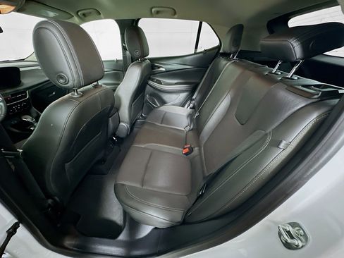 Used 2025 Buick Encore GX Preferred FWD image 26