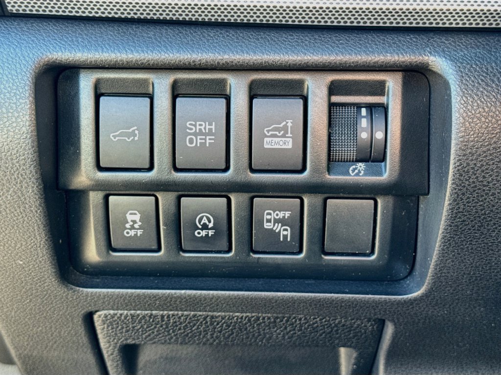 Used 2020 Subaru Forester Limited AWD/4WD image 6