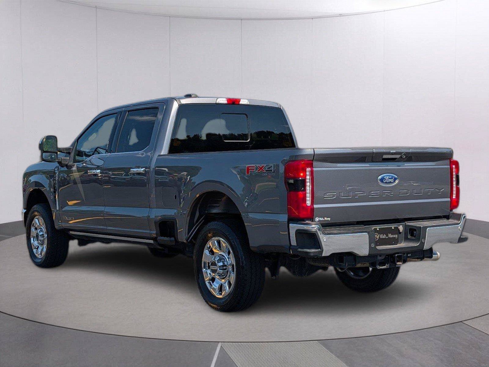 Used 2024 Ford F250 Lariat w/ Lariat Ultimate Package AWD/4WD image 3