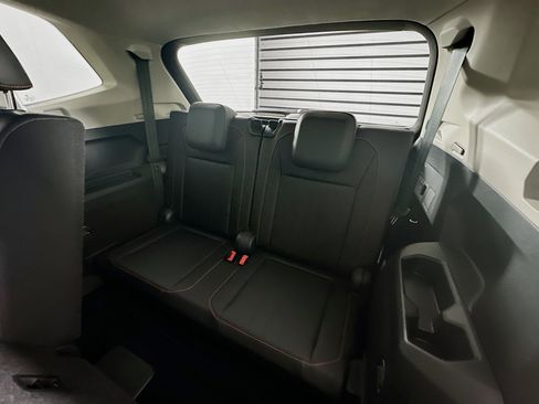 Used 2024 Volkswagen Tiguan Wolfsburg Edition image 34