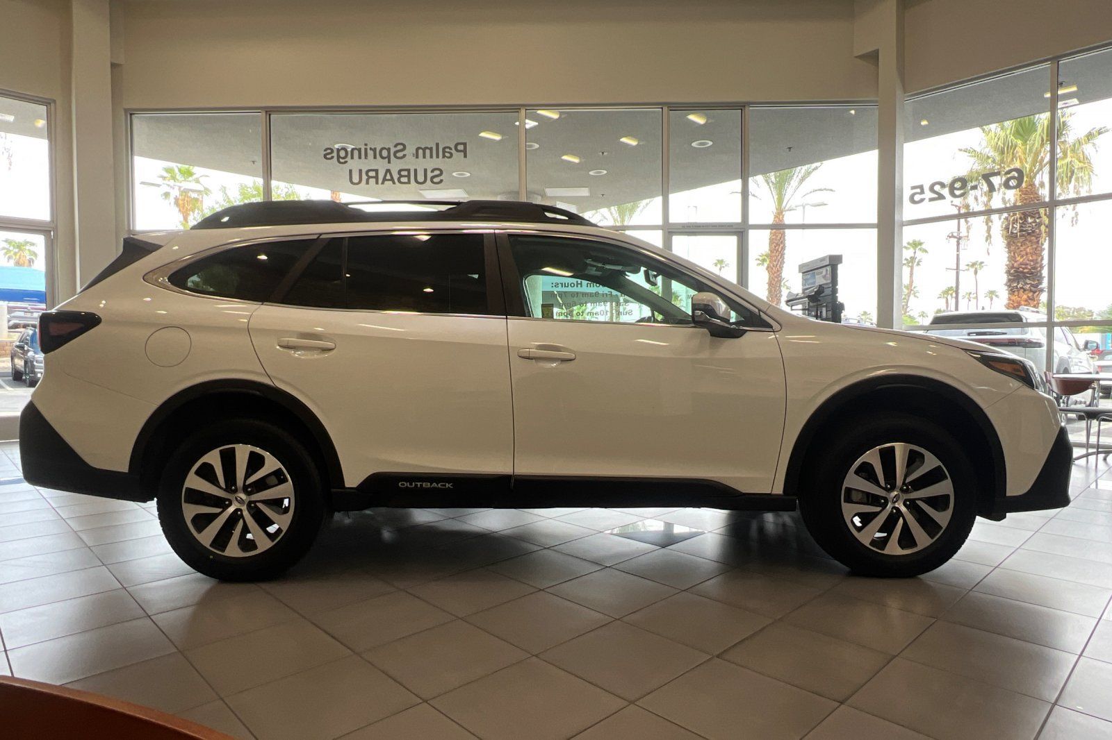 Used 2022 Subaru Outback Premium w/ Popular Package #1 AWD/4WD image 6