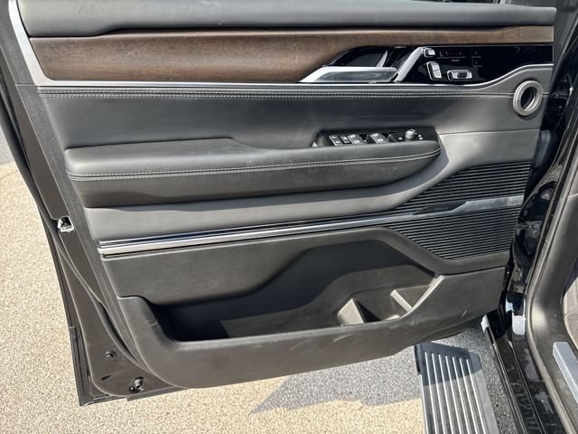 Used 2022 Jeep Grand Wagoneer Series I AWD/4WD image 23